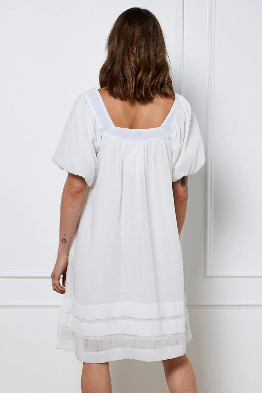 White A Line Dress Short Sleeve Round Neck