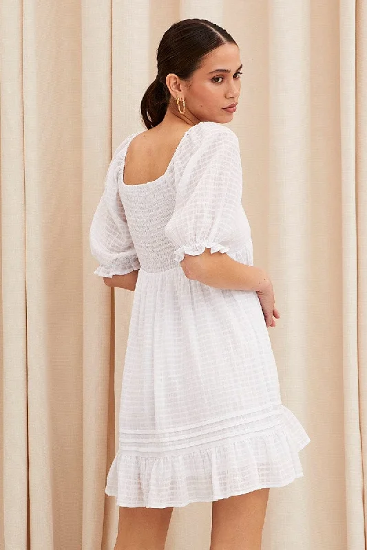 White Fit And Flare Dress Short Sleeve Sweetheart Neck