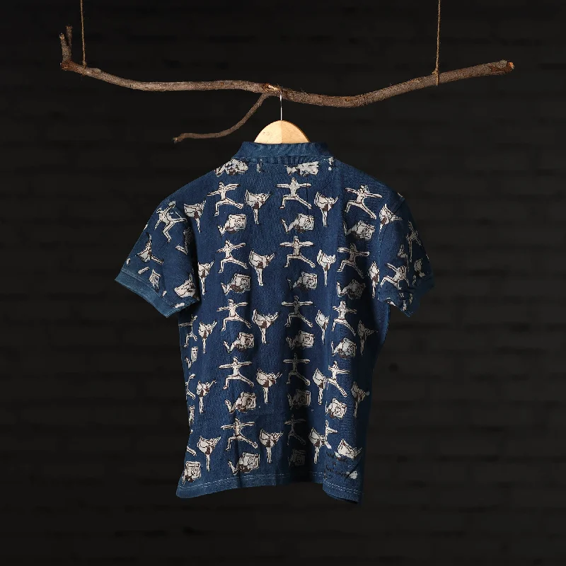 477281-213-bindaas-natural-dyed-art-block-print-polo-collar-t-shirt-in-pure-cotton