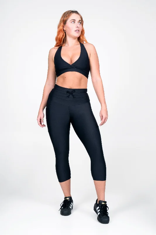 Black Performance - Panel Pocket Drawstring Capri Leggings