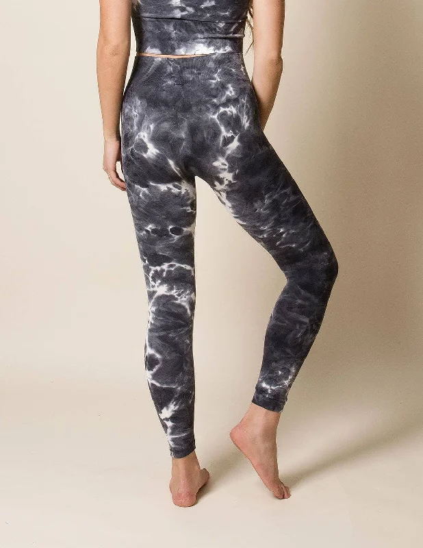 control-fit-tie-dye-leggings-1