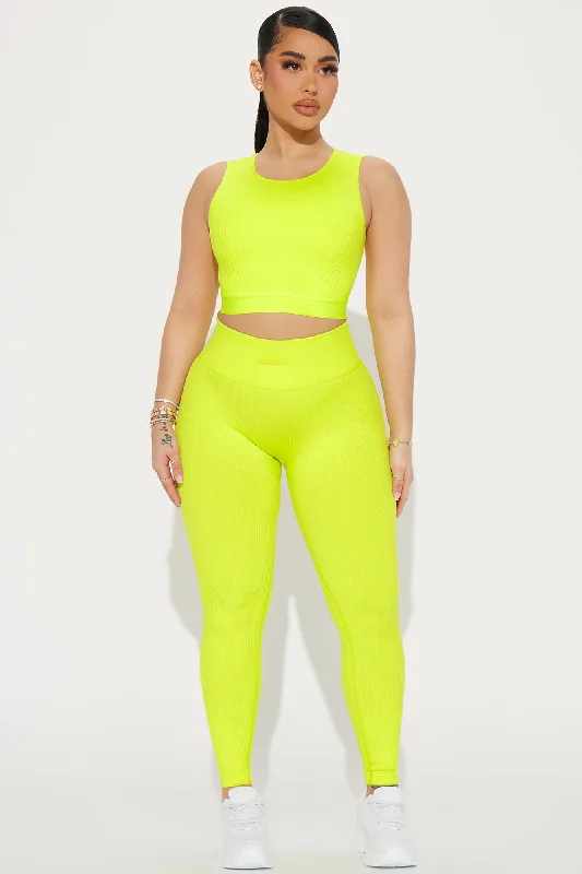 Fighter Ribbed Active Legging In Infinity Seamless - Neon Green