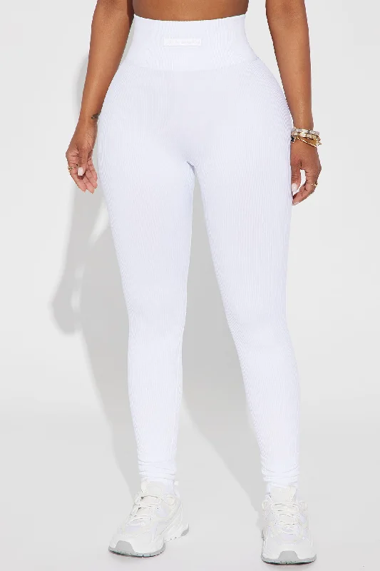 Fighter Ribbed Active Legging In Infinity Seamless - White