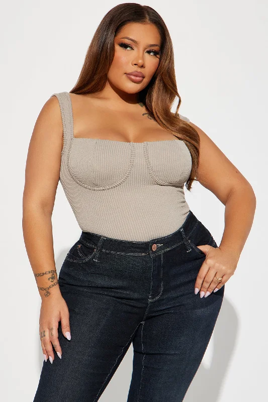 it-girl-ribbed-bodysuit-stone