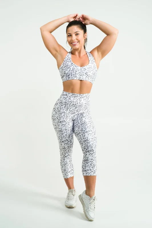 Snow Jag Performance - High Waisted Capri Leggings