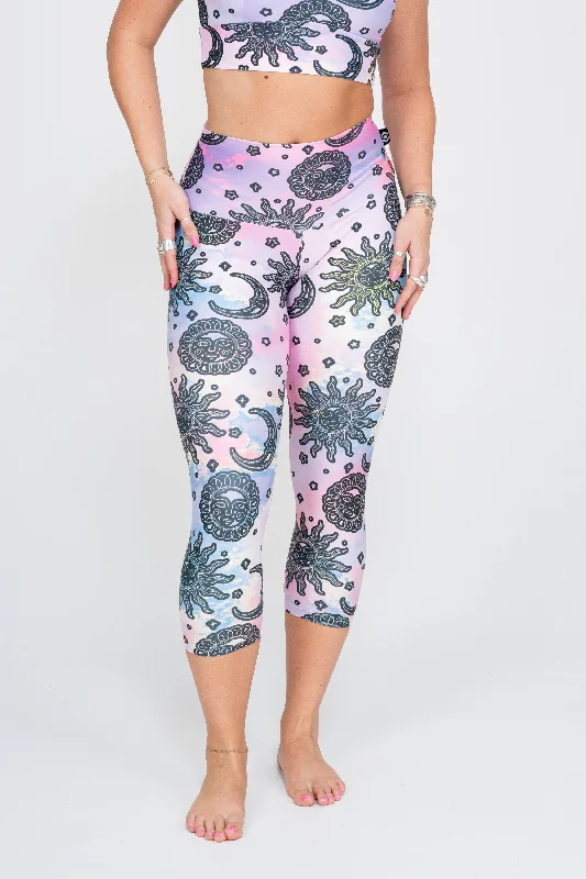 solar-sister-performance-high-waisted-capri-leggings