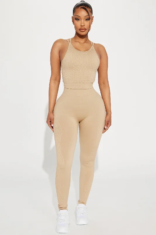 vitality-textured-seamless-active-leggings-sand